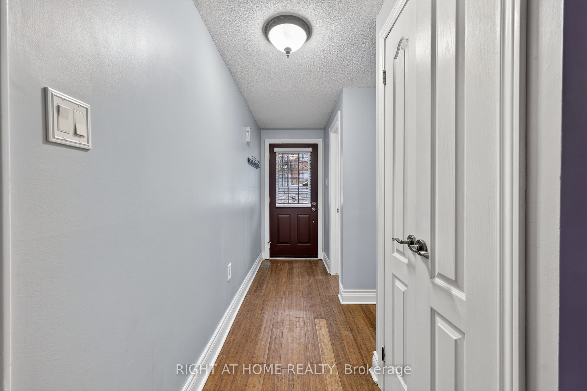 32 Sawmill Road 10 Property Photo 2