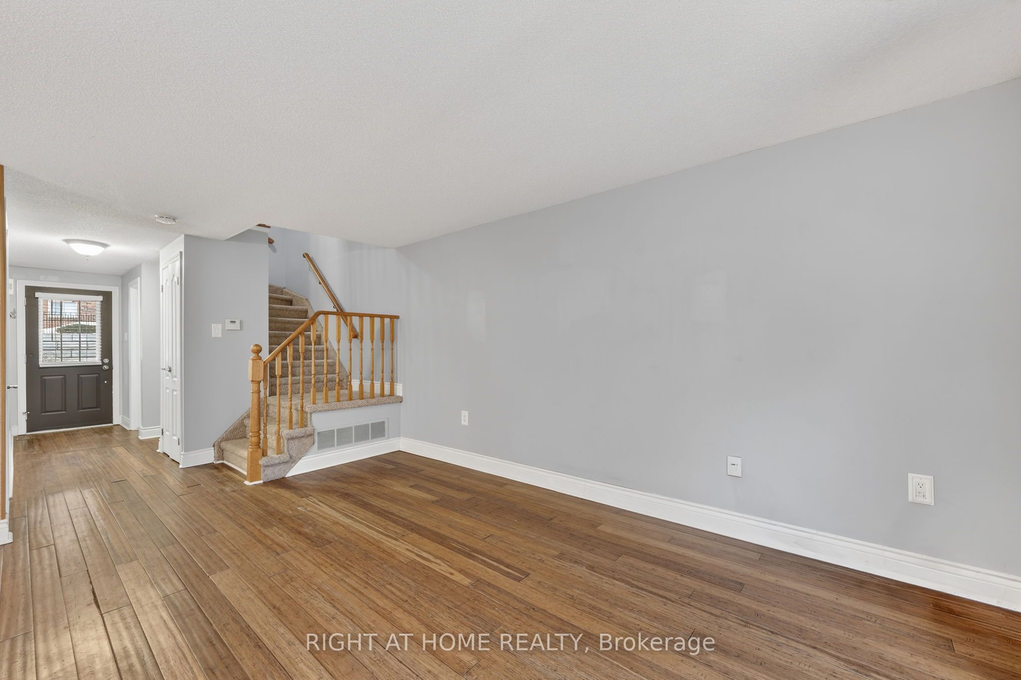 32 Sawmill Road 10 Property Photo 5