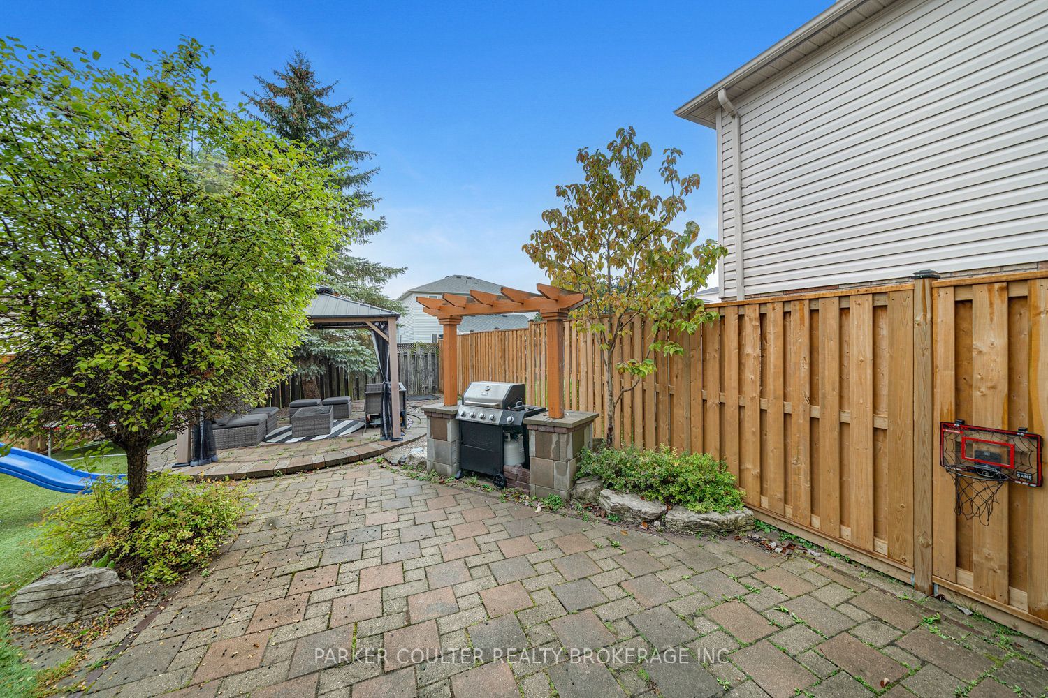 22 Athabaska Road Property Photo 40