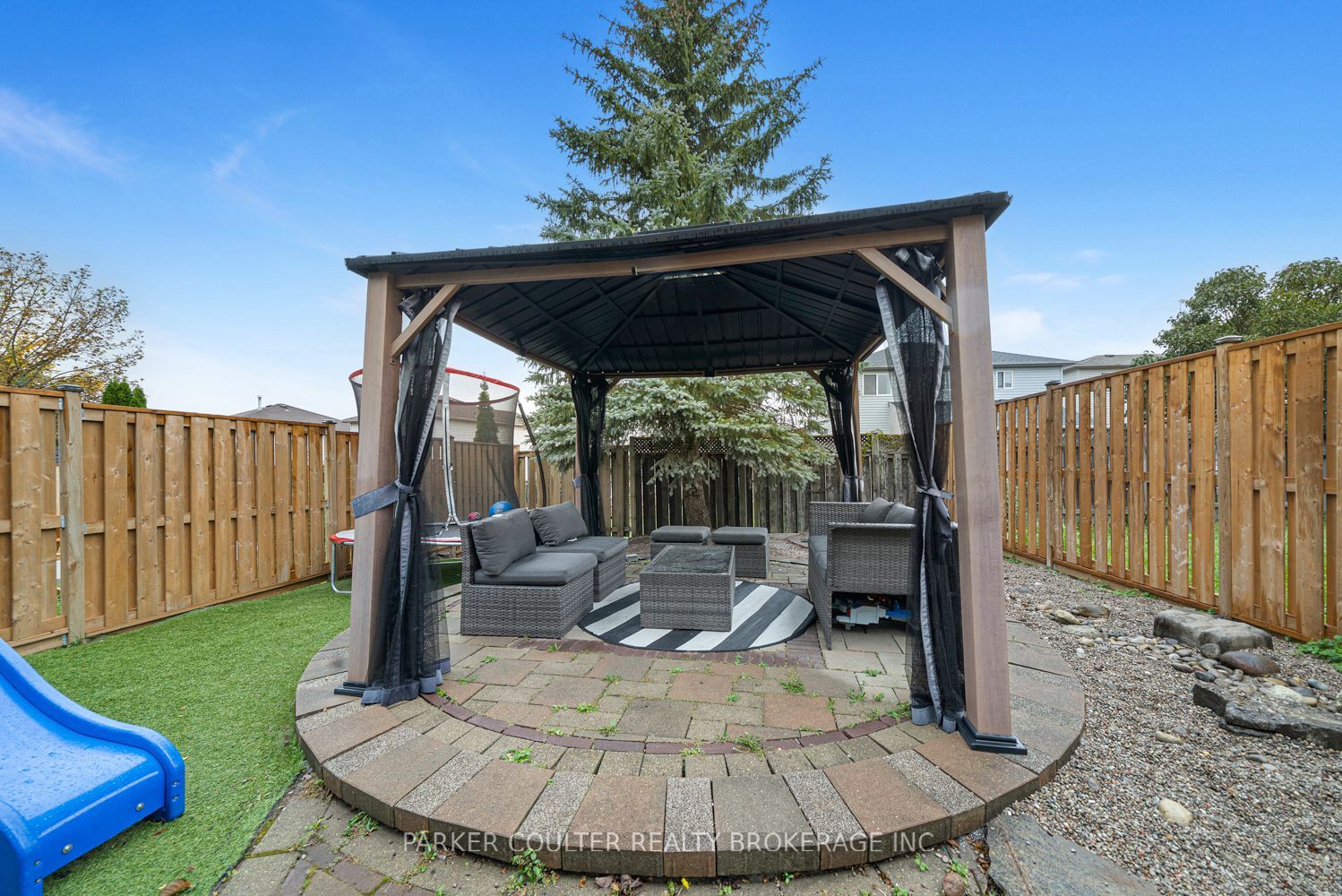 22 Athabaska Road Property Photo 42