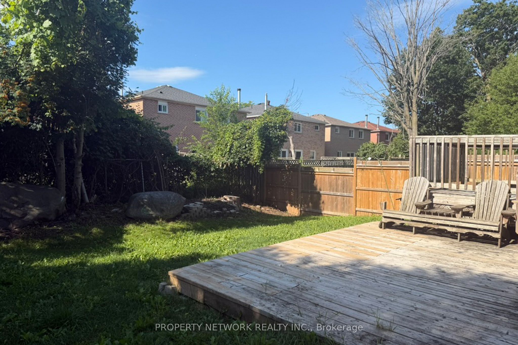 41 Sydenham Wells Court Property Photo 2