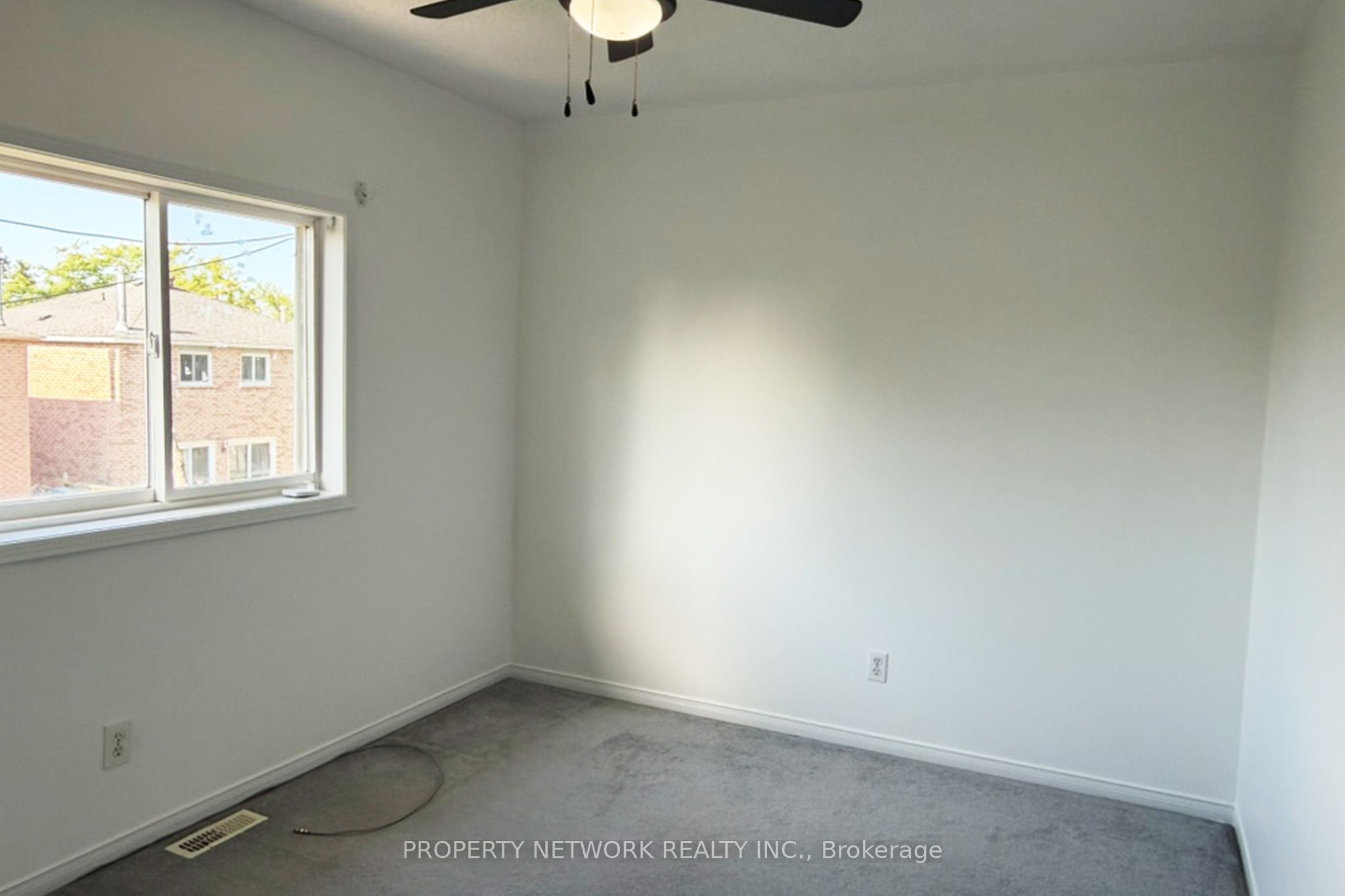 41 Sydenham Wells Court Property Photo 9