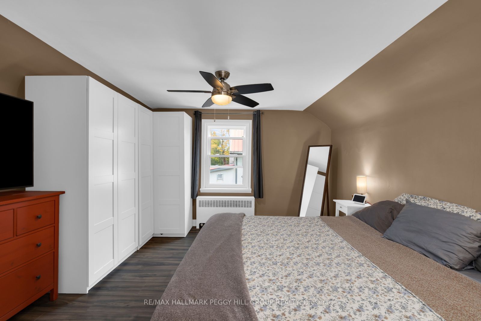 1556 Flos Rd 4 W Property Photo 11
