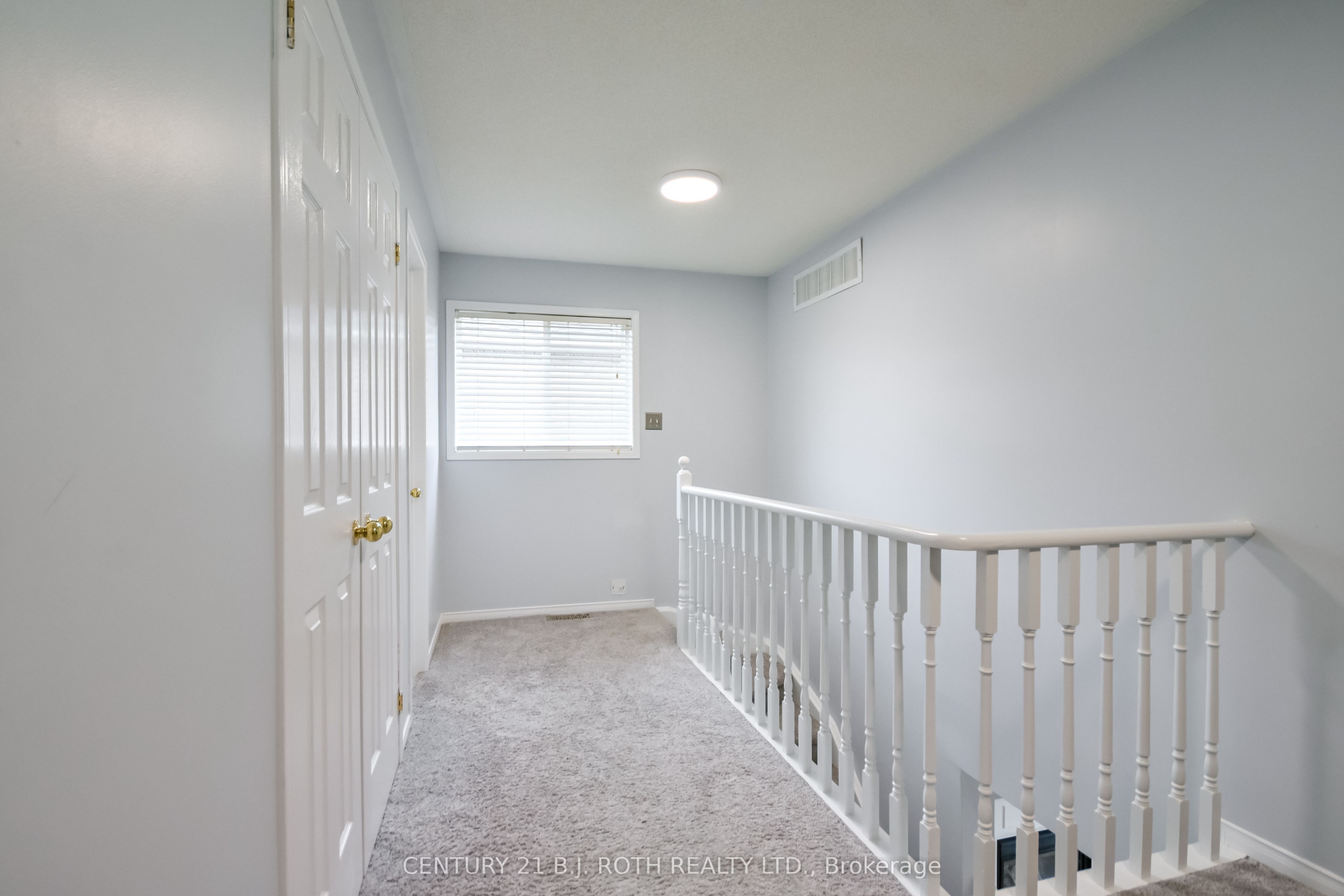 17 Crompton Drive Property Photo 16