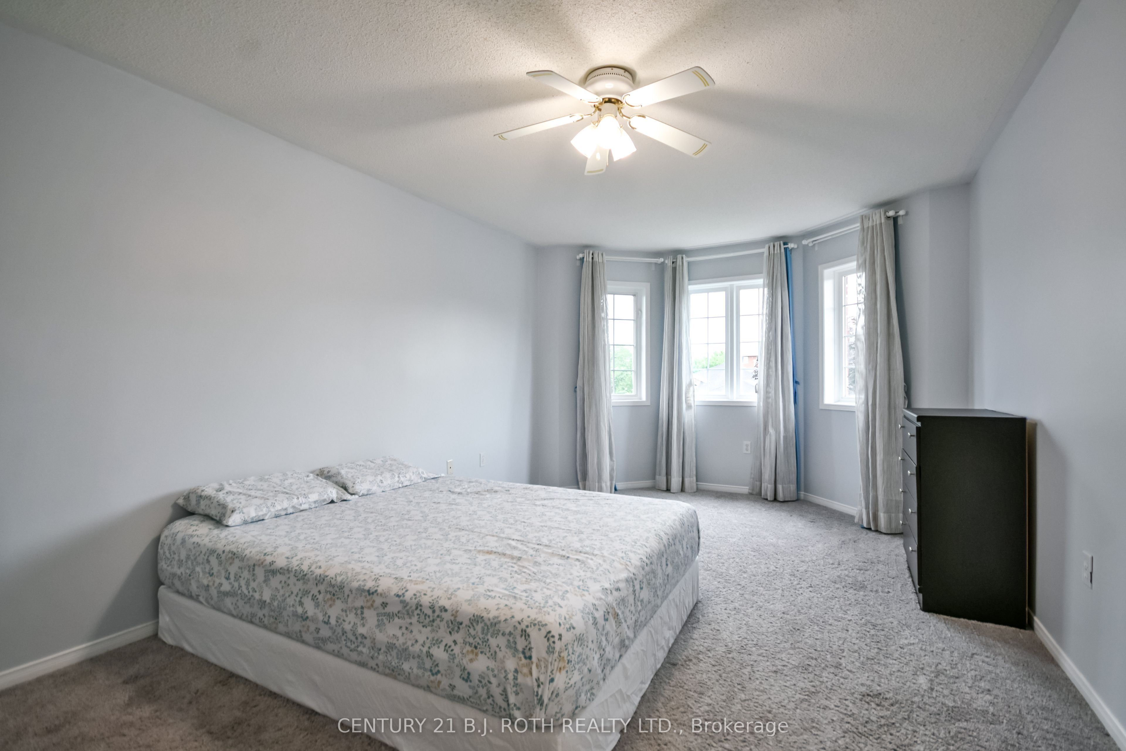 17 Crompton Drive Property Photo 23