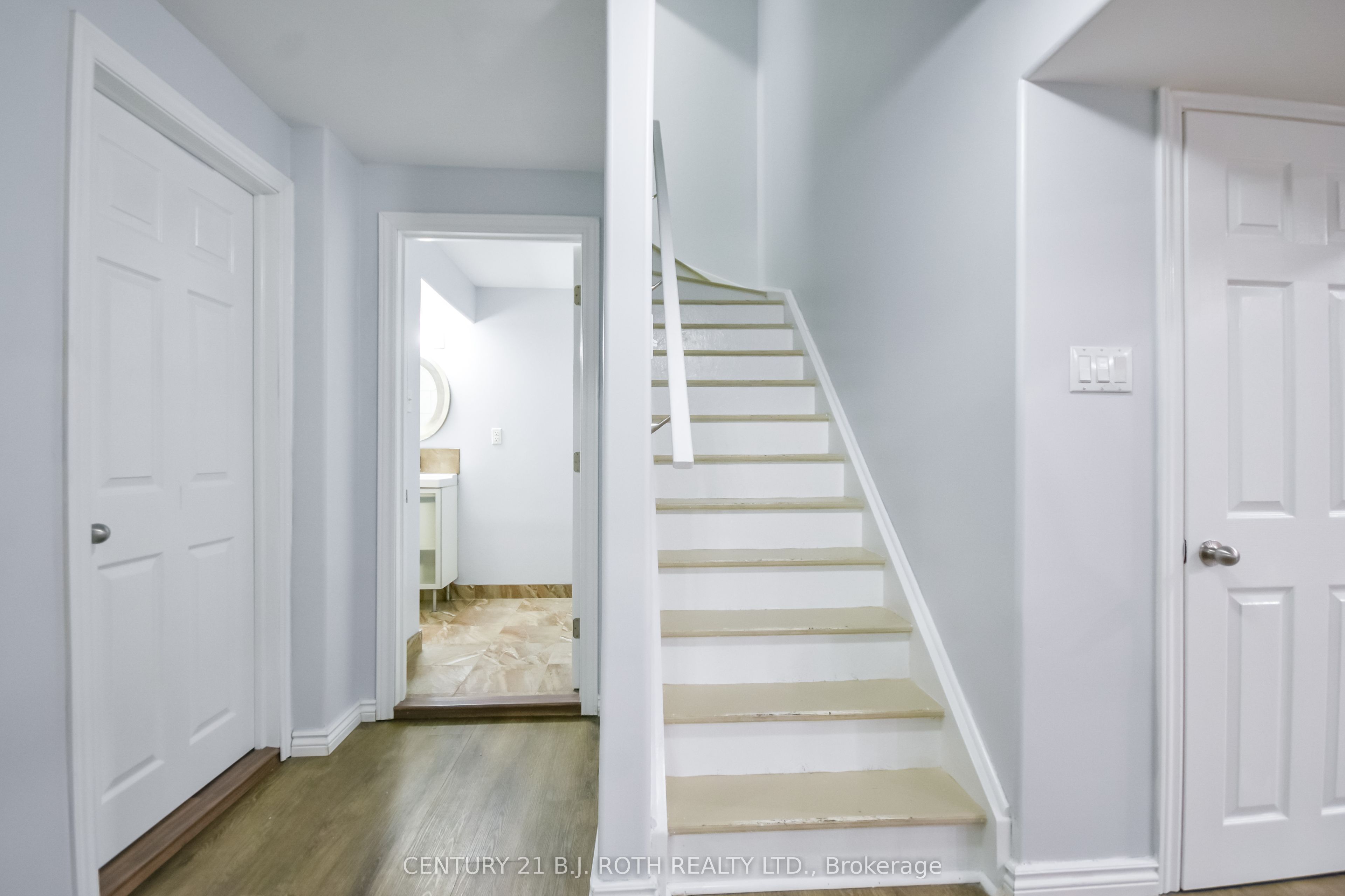 17 Crompton Drive Property Photo 27