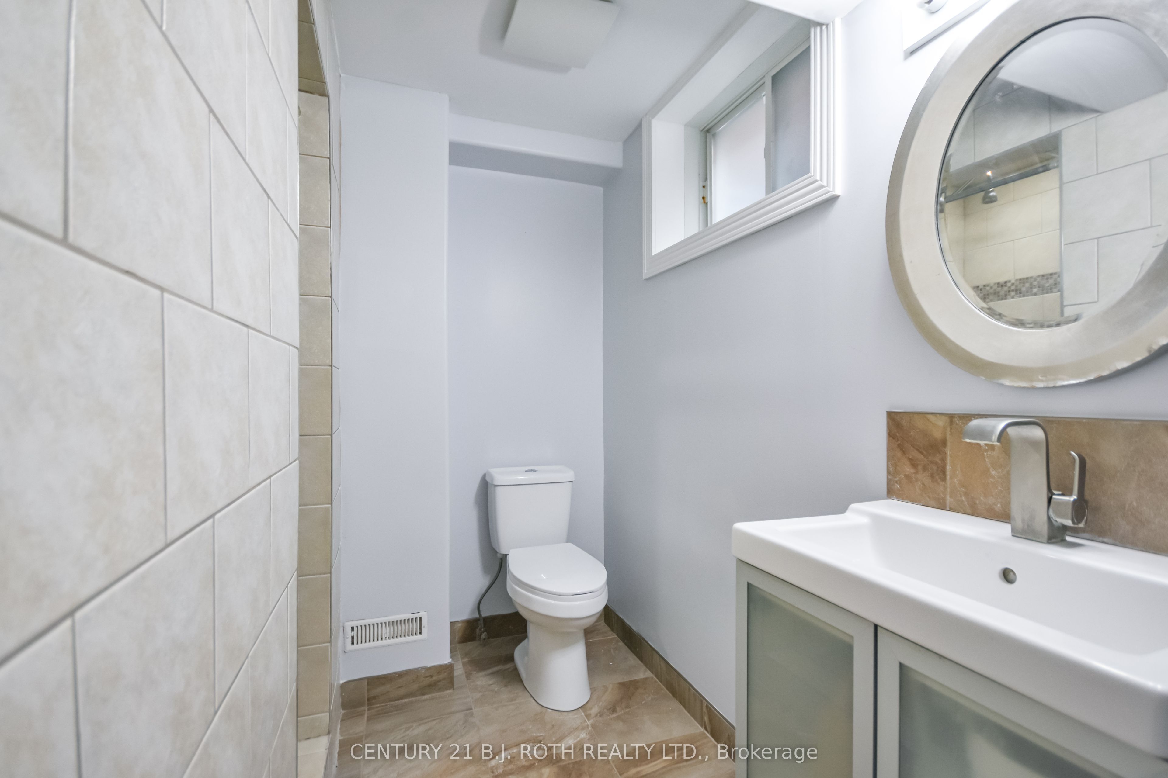 17 Crompton Drive Property Photo 35