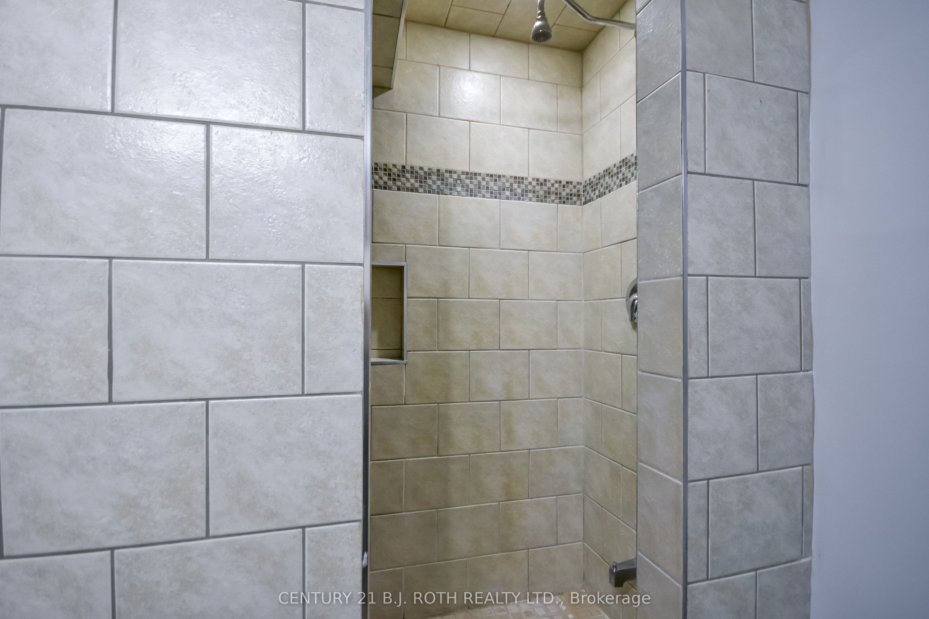 17 Crompton Drive Property Photo 36
