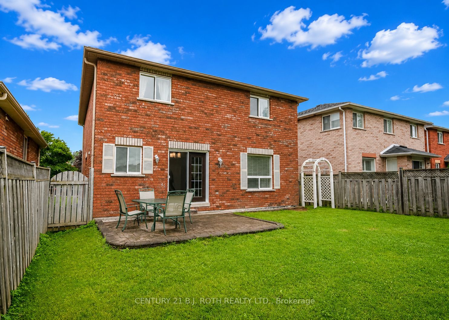 17 Crompton Drive Property Photo 41