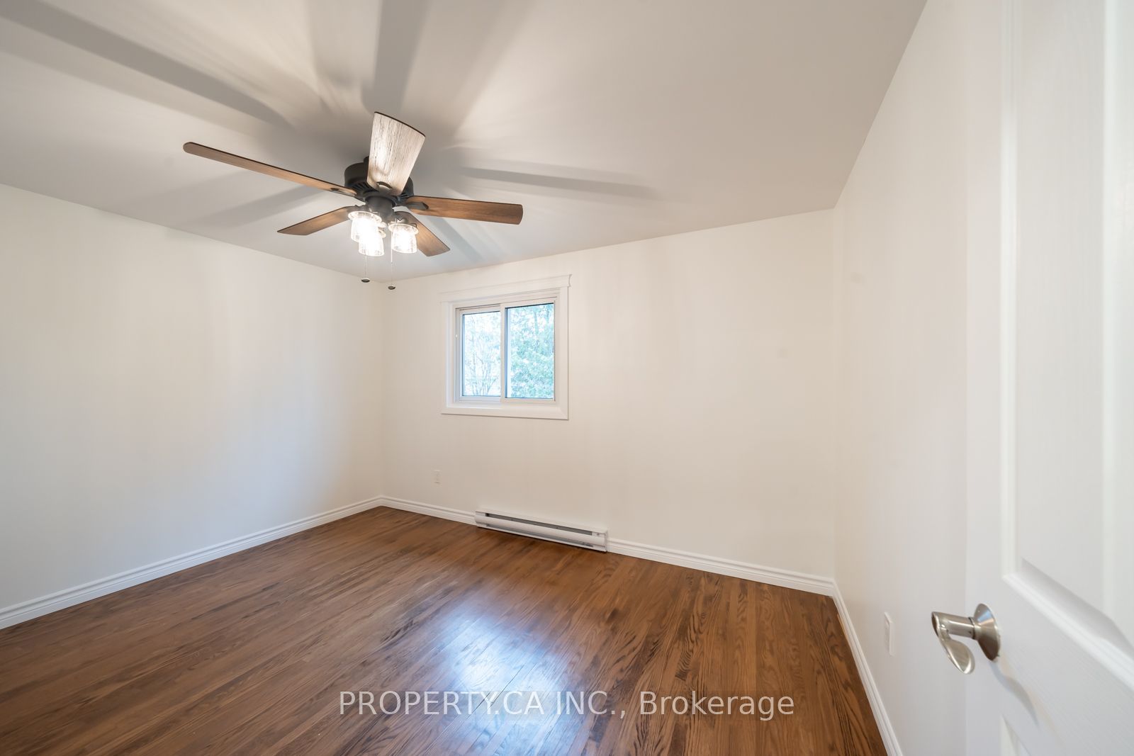 24 Thorncrest Road Property Photo 21