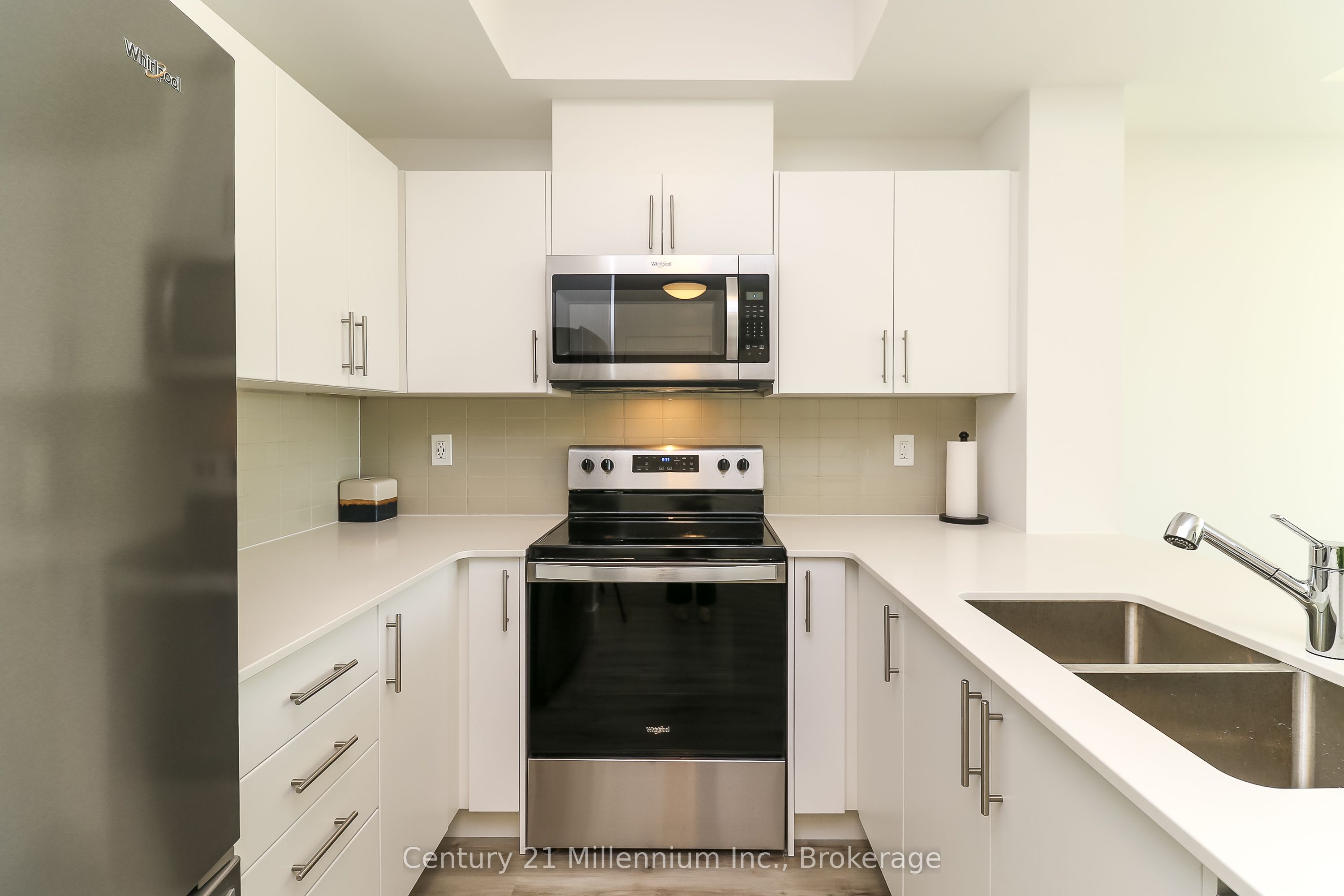 4 Kimberly Lane 306 Property Photo 4