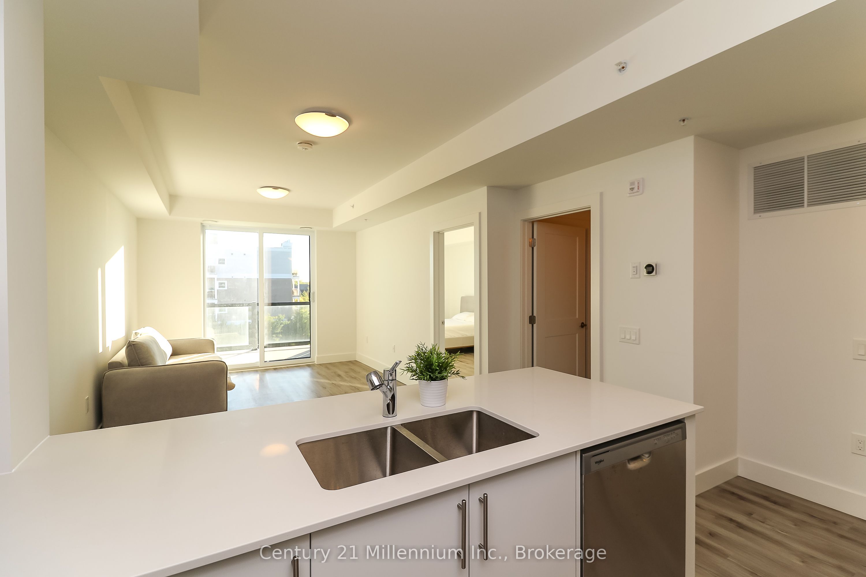 4 Kimberly Lane 306 Property Photo 5
