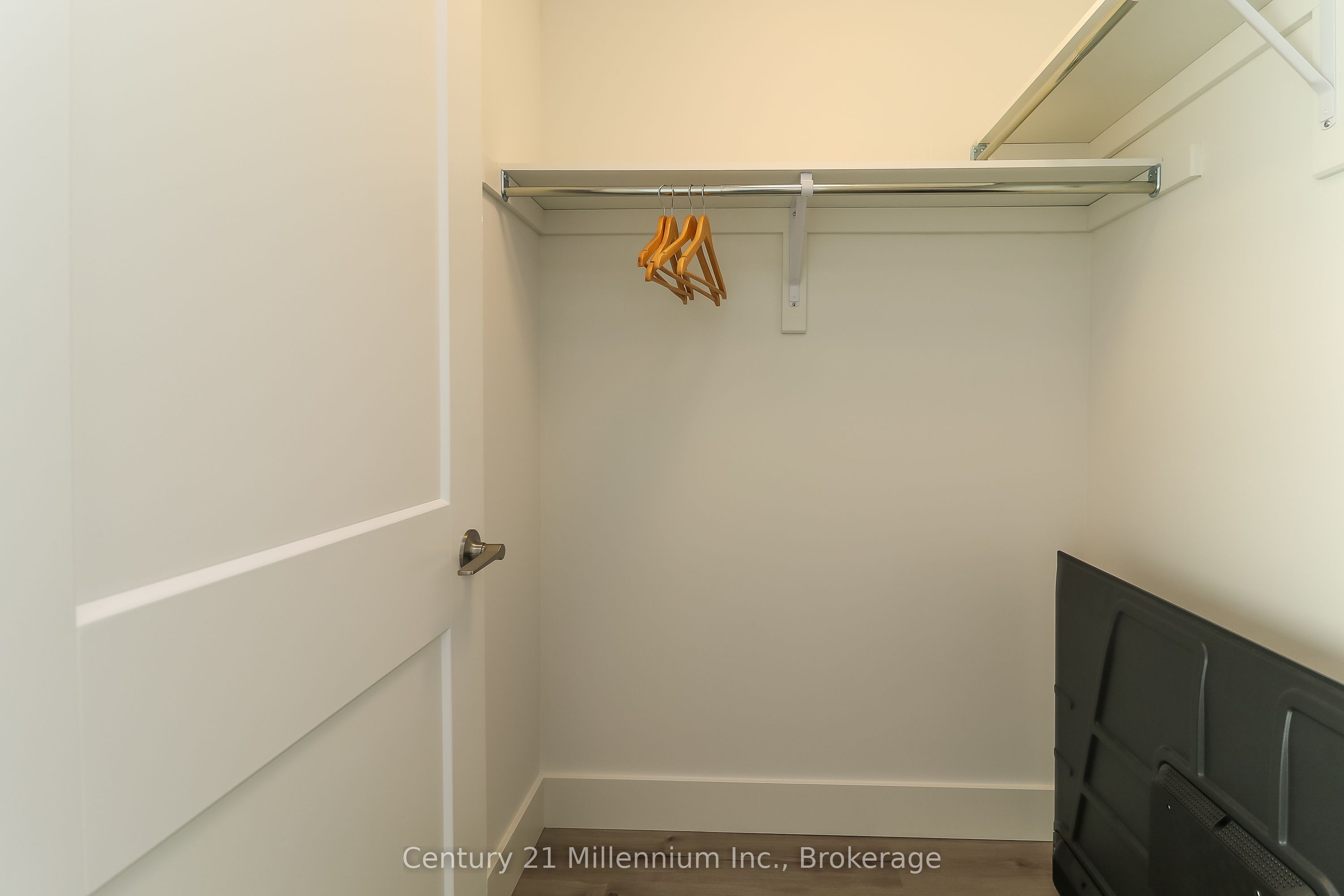 4 Kimberly Lane 306 Property Photo 18