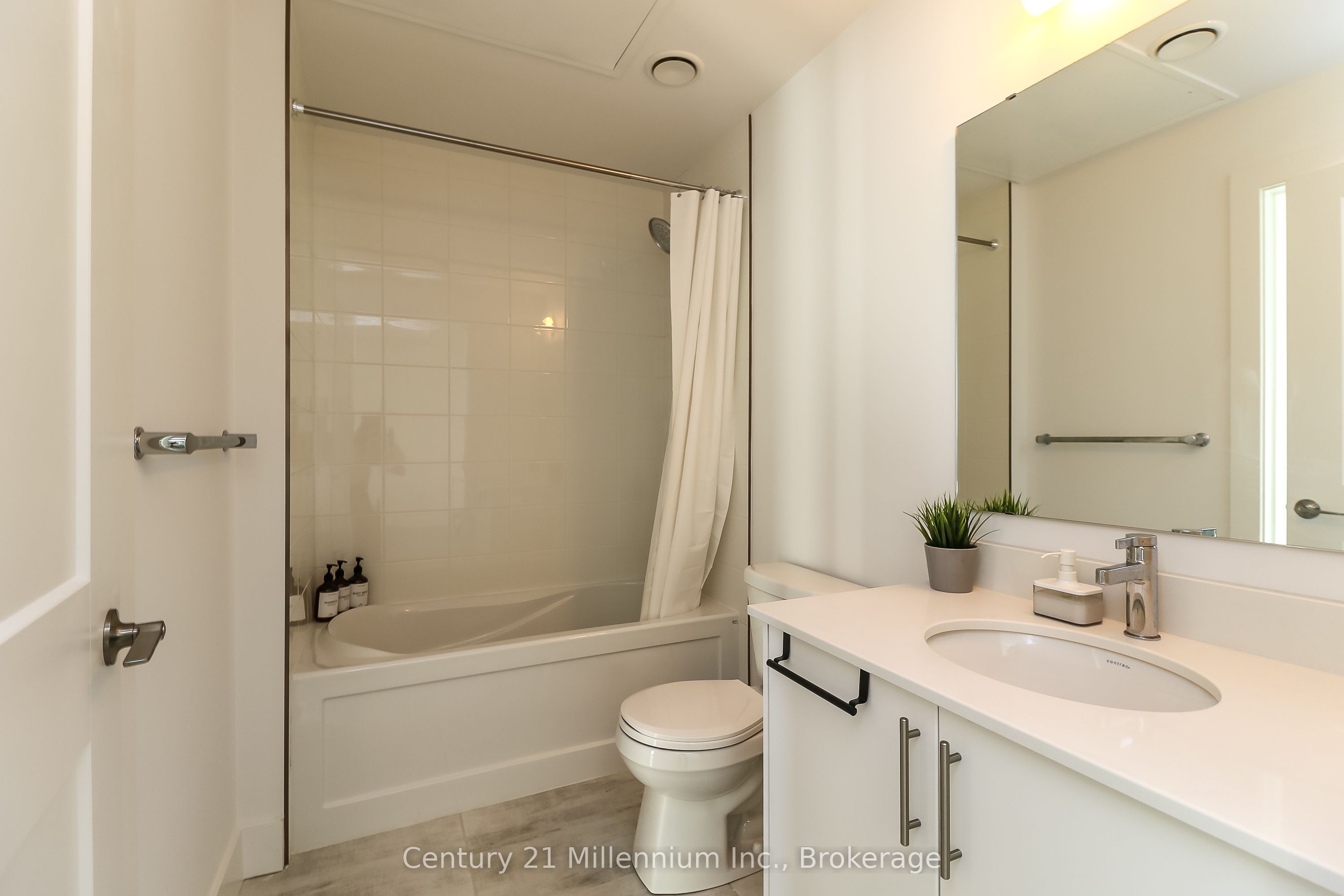 4 Kimberly Lane 306 Property Photo 21