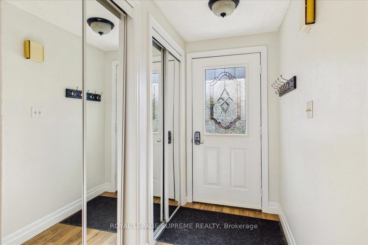 46 Ridgeway Avenue Upper Property Photo 4