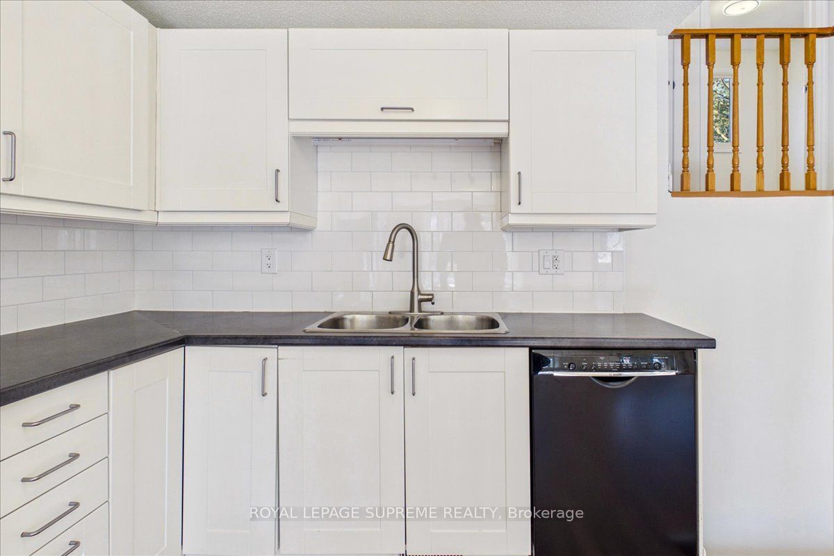 46 Ridgeway Avenue Upper Property Photo 8