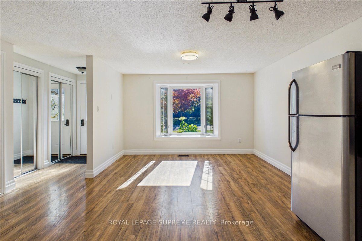 46 Ridgeway Avenue Upper Property Photo 9