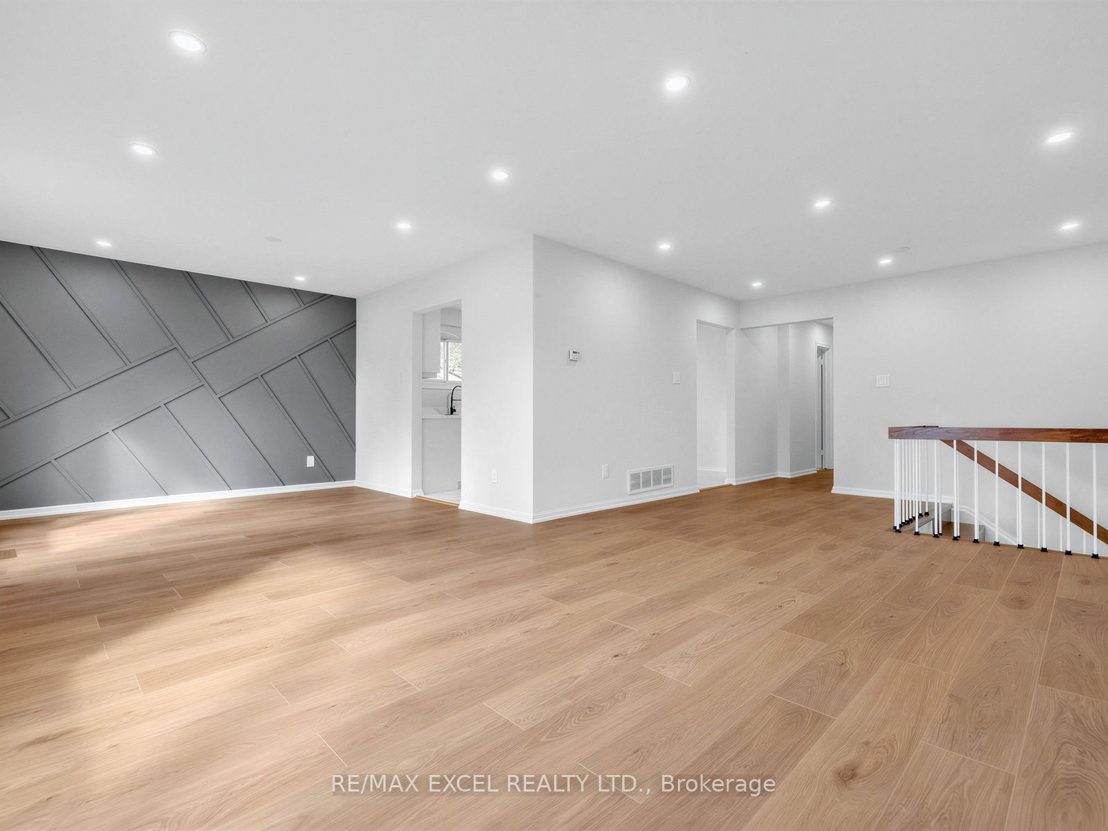 25 Grand Place Property Photo 7
