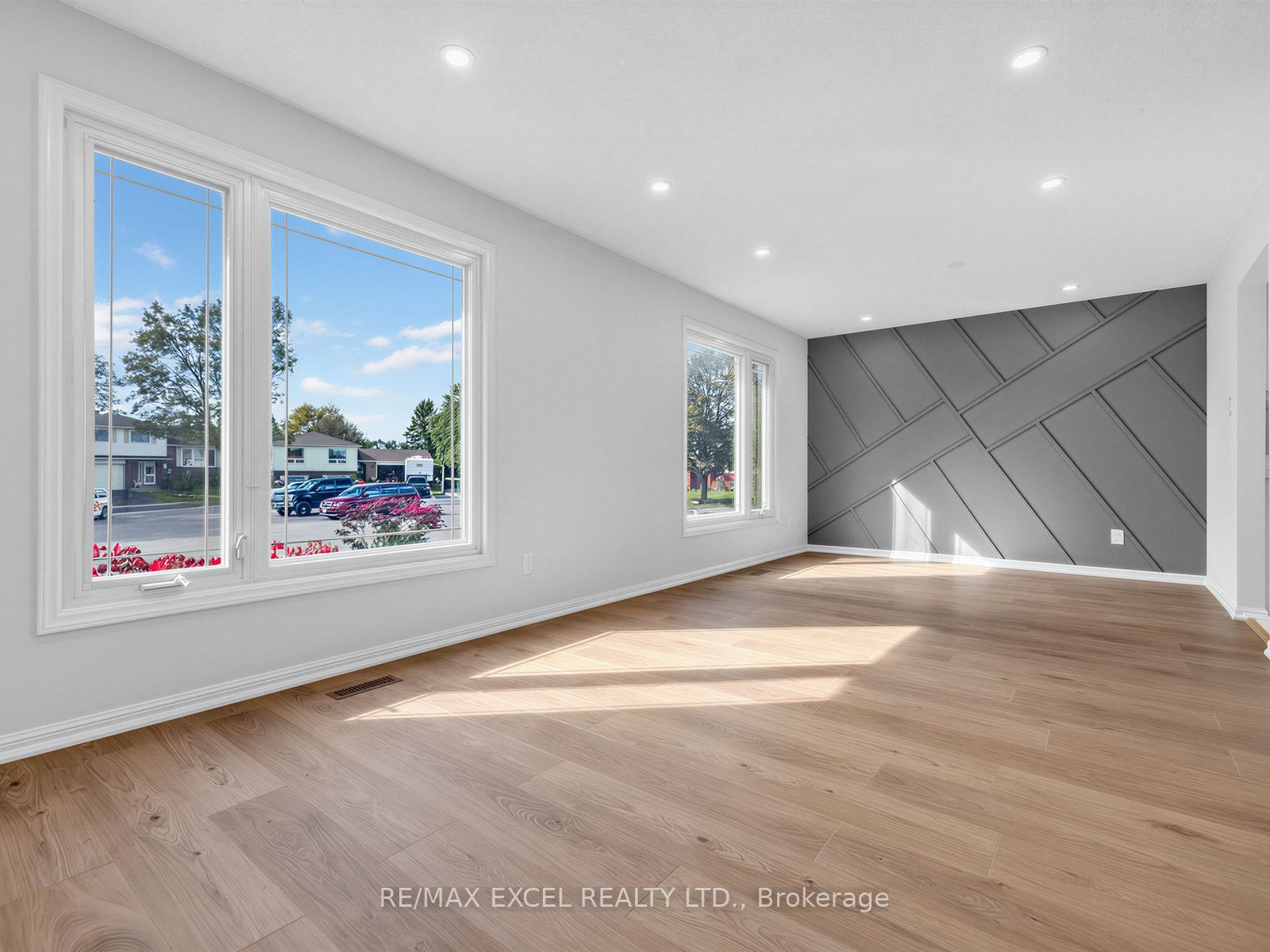 25 Grand Place Property Photo 8