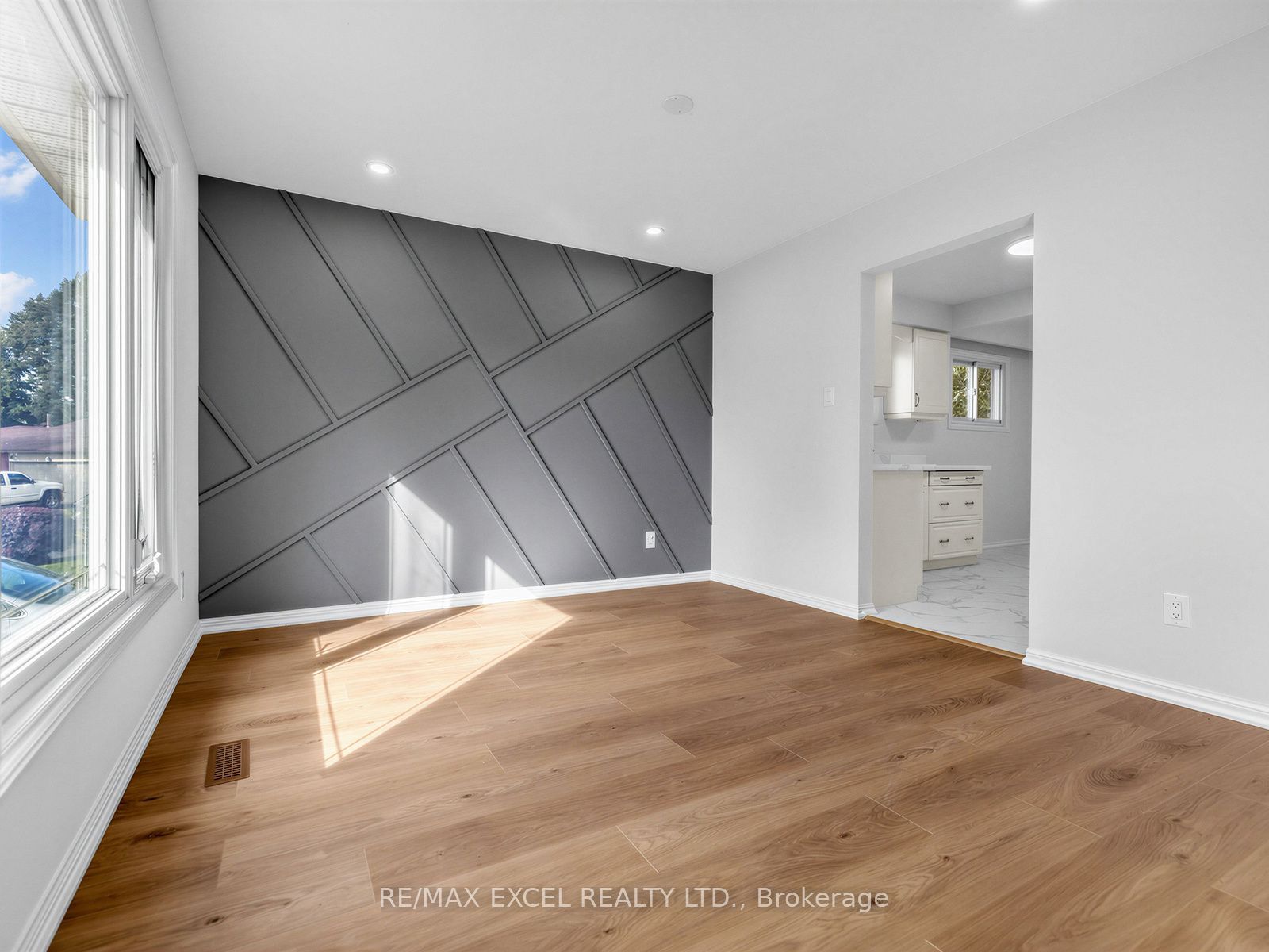 25 Grand Place Property Photo 10