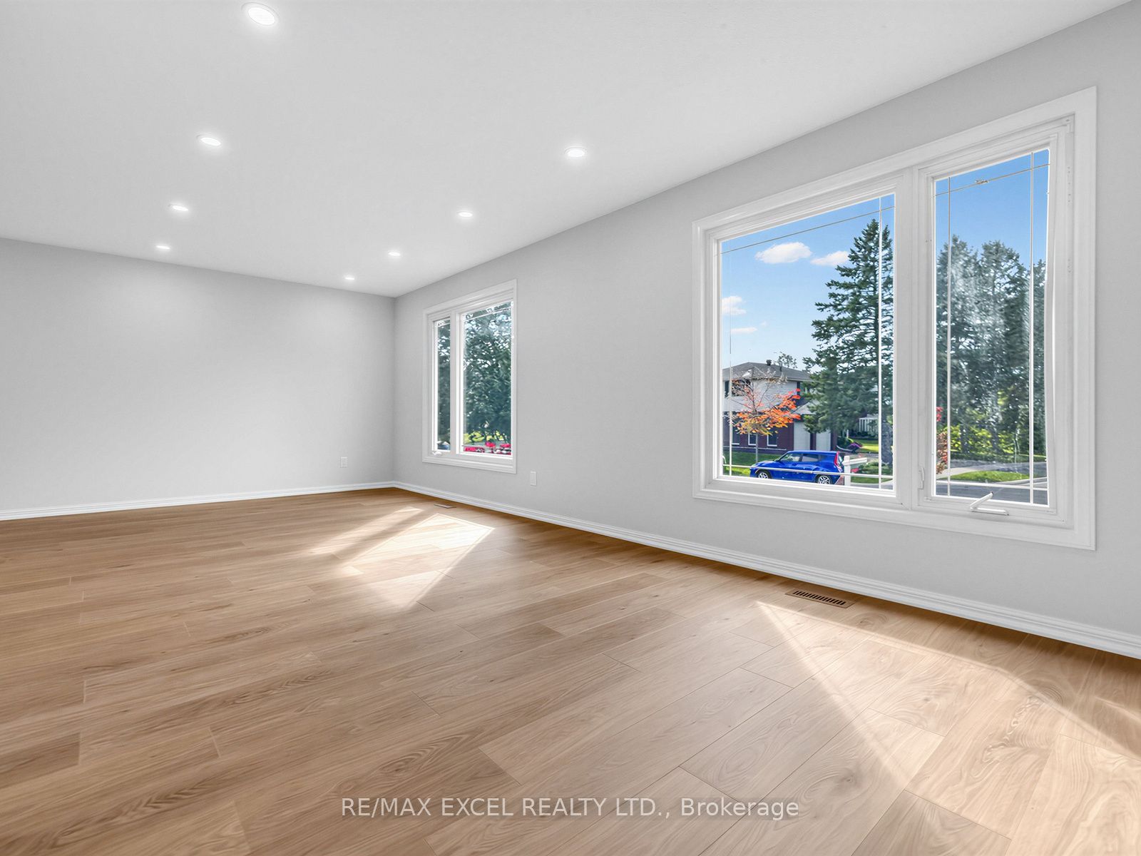 25 Grand Place Property Photo 11