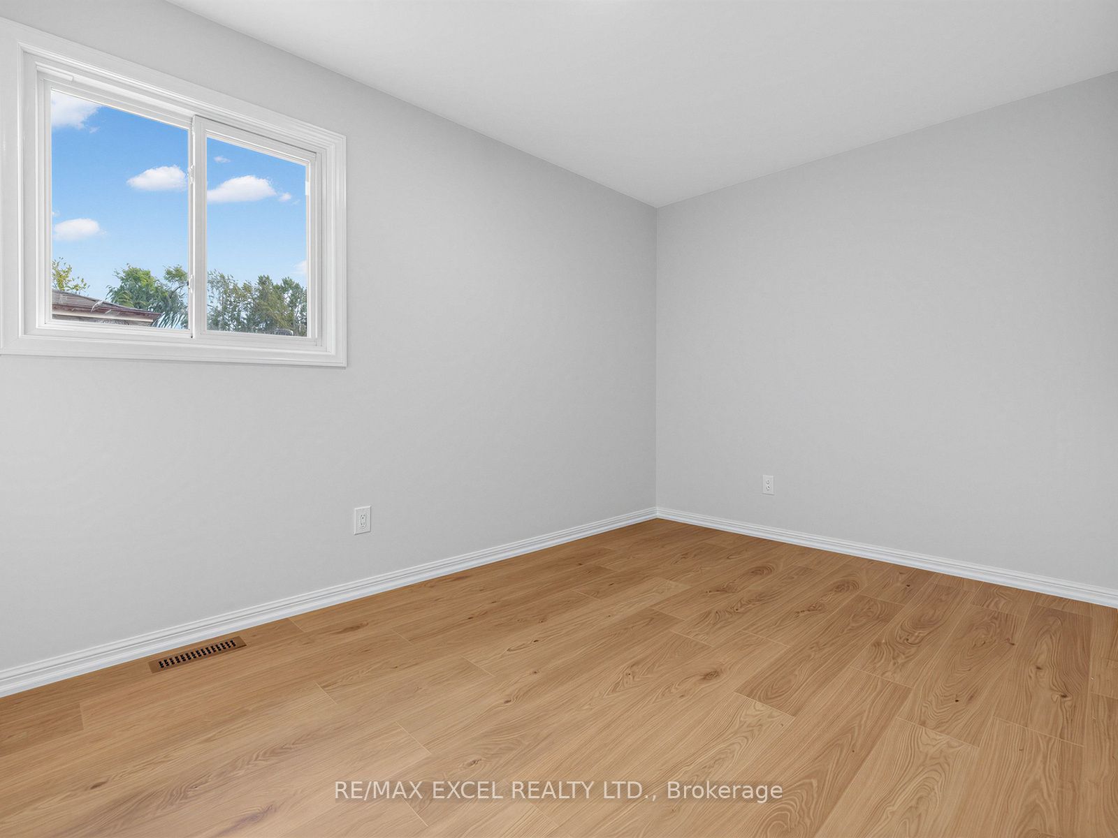 25 Grand Place Property Photo 20