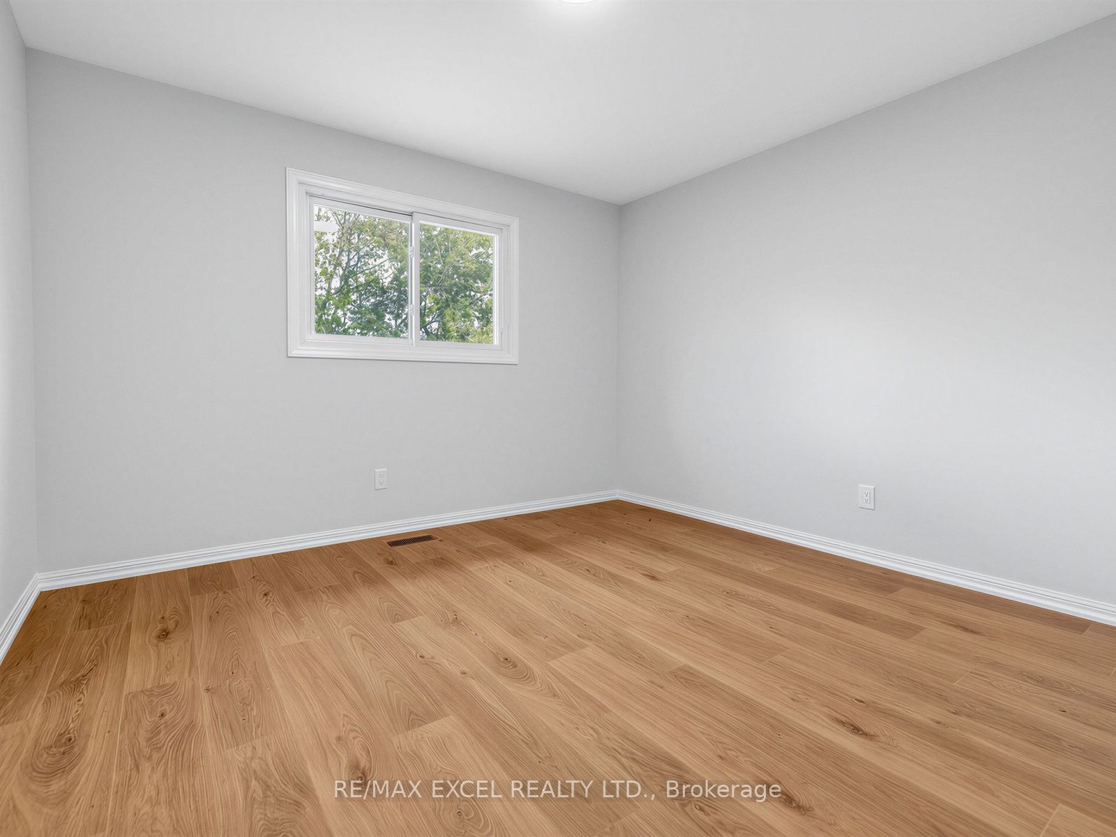 25 Grand Place Property Photo 21