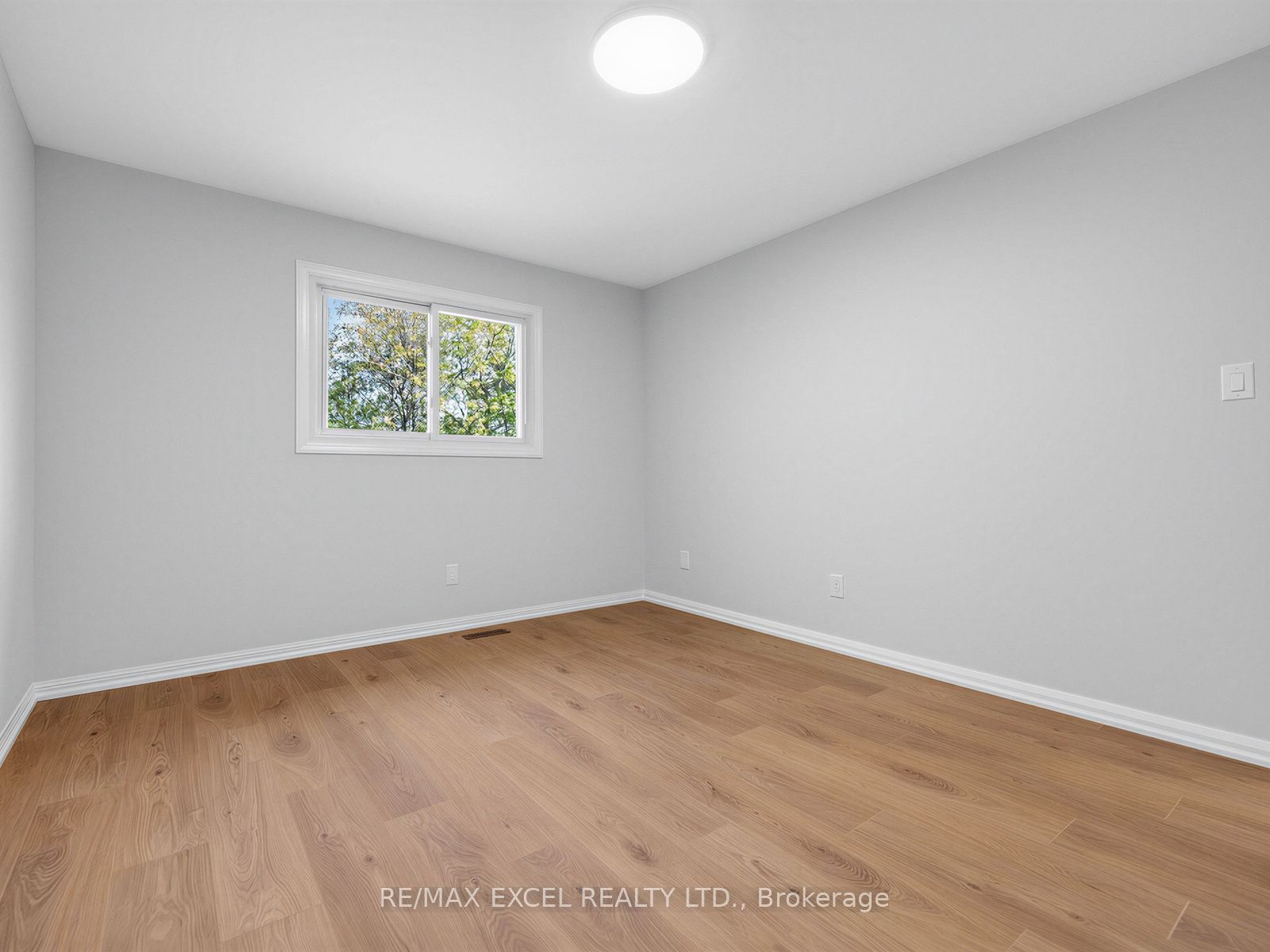 25 Grand Place Property Photo 24
