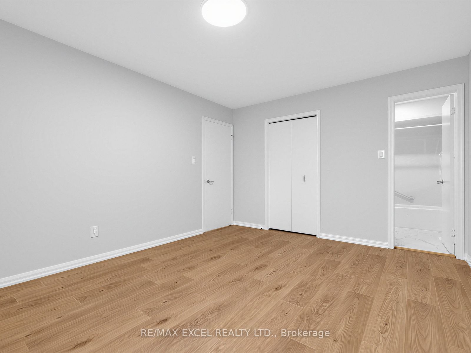 25 Grand Place Property Photo 25