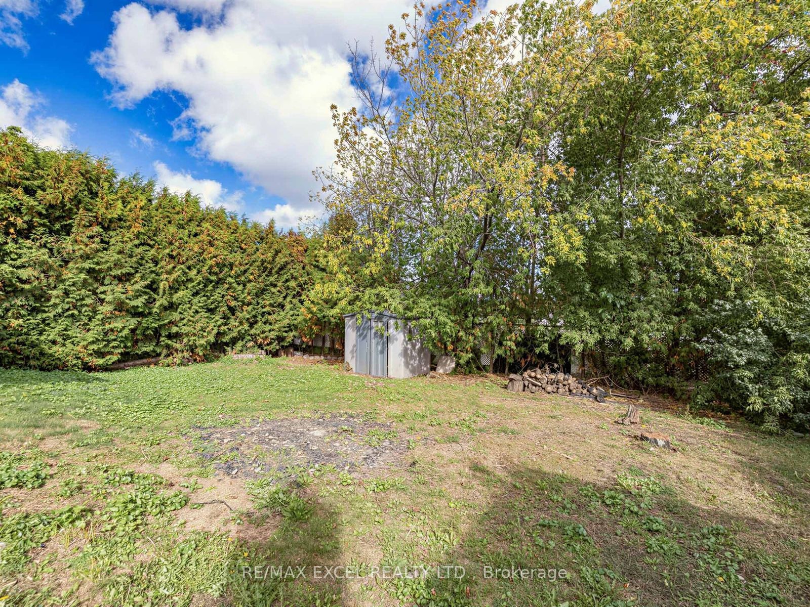 25 Grand Place Property Photo 36