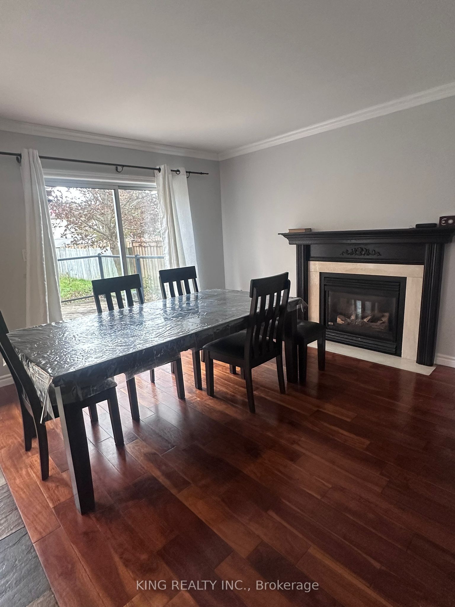 9 Whitehorn Crescent Property Photo 7