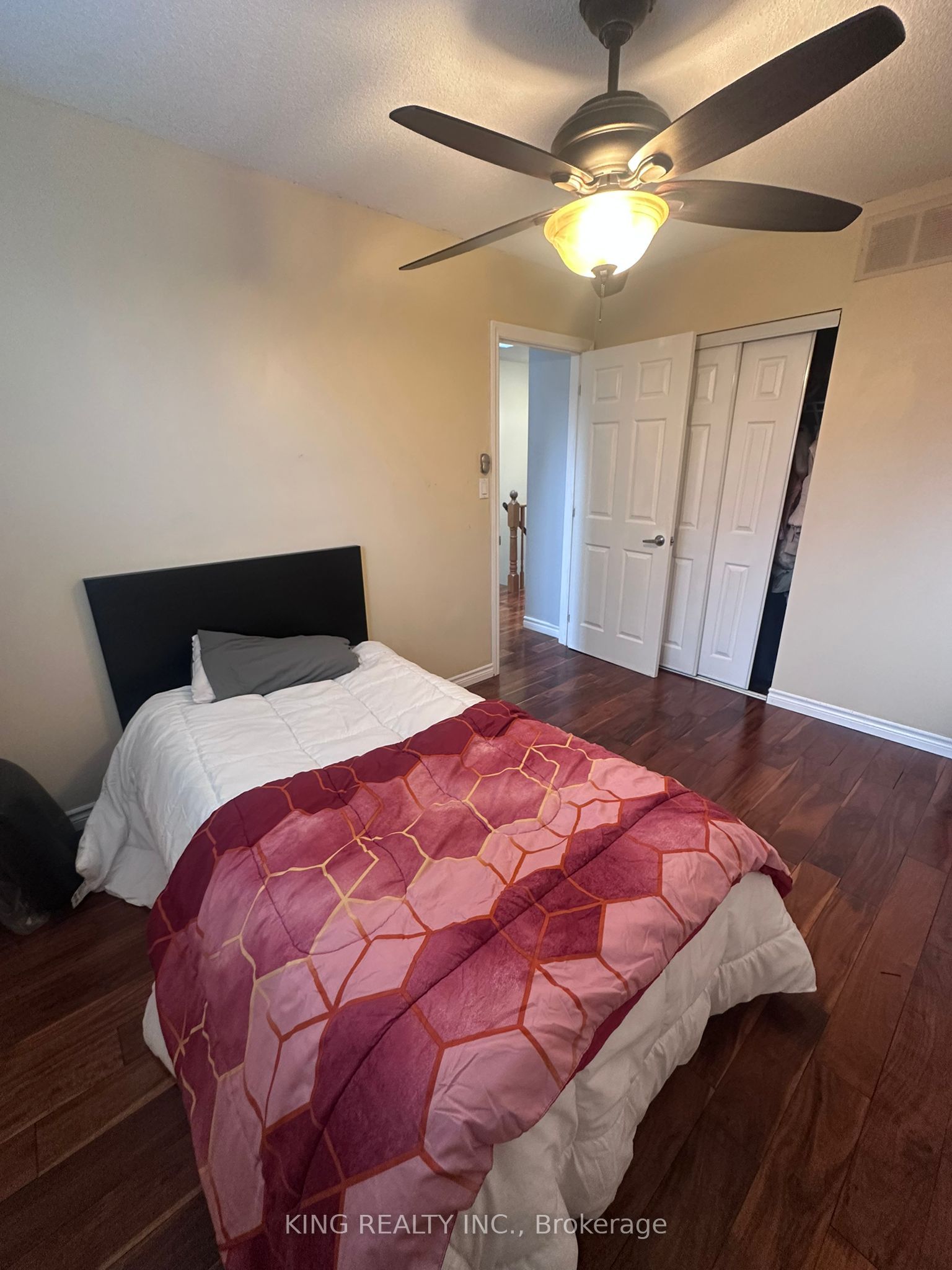 9 Whitehorn Crescent Property Photo 13