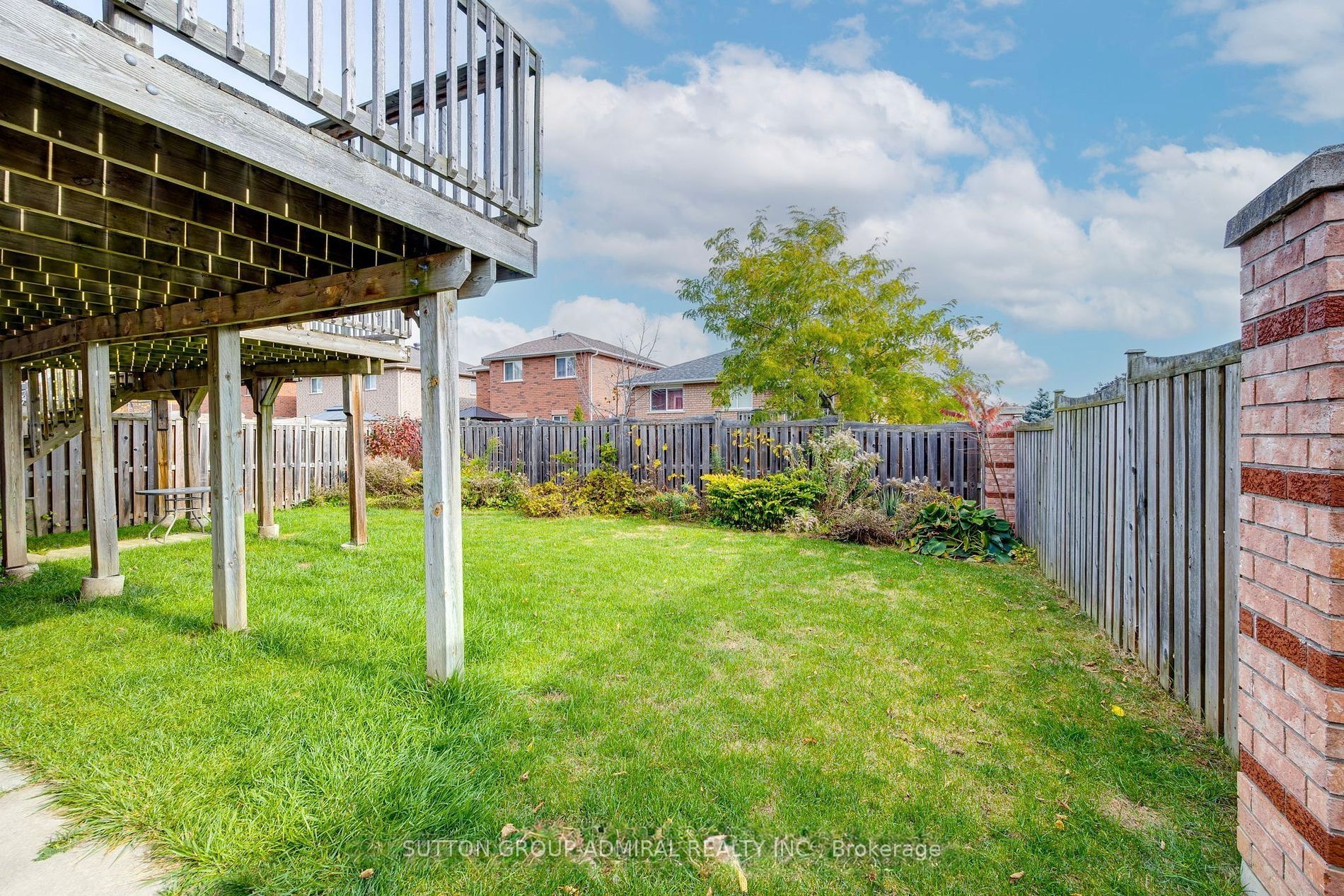 132 Brown Wood Drive Property Photo 13
