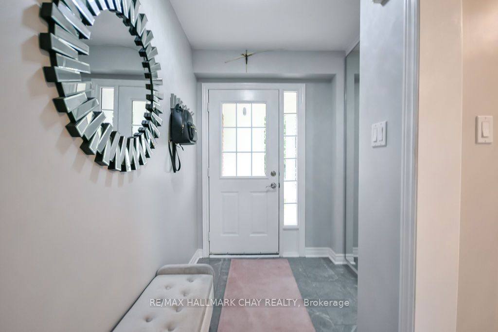 289 Esther Drive Property Photo 2
