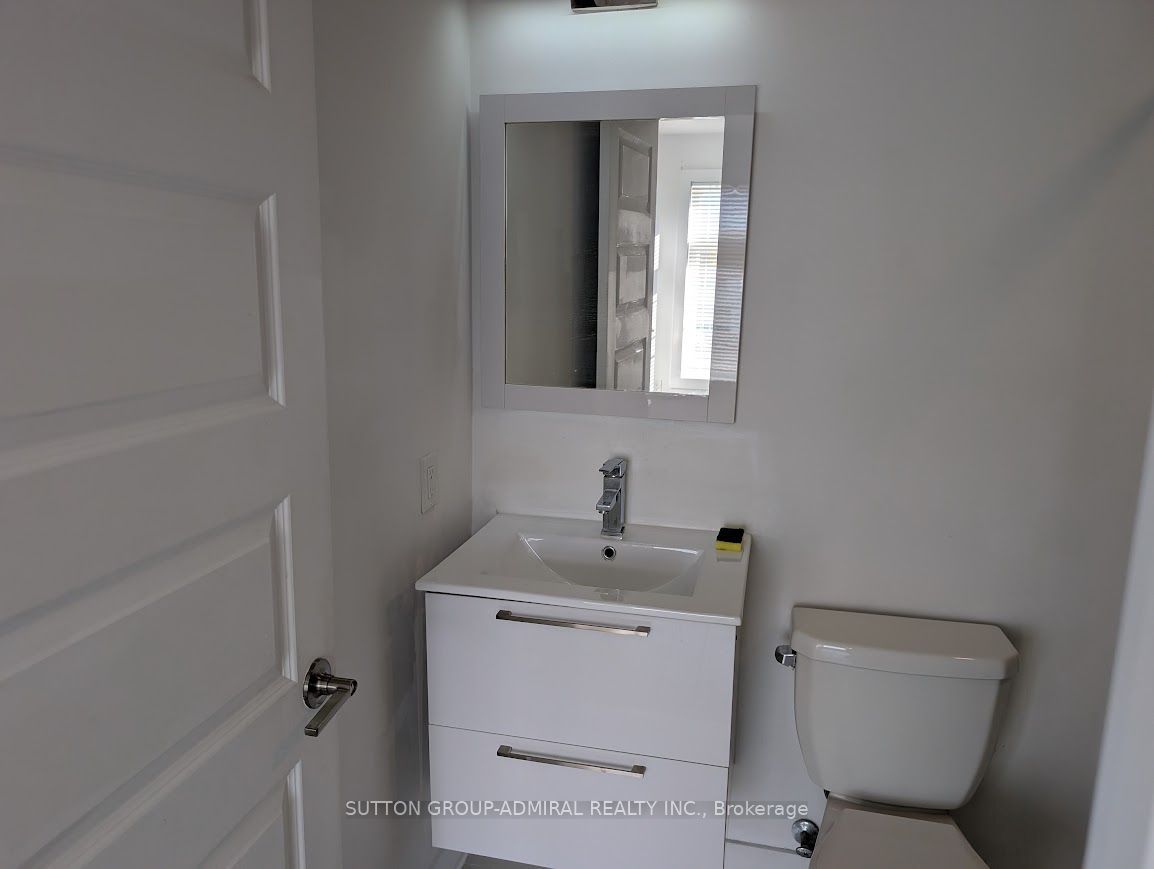 540 Essa Road 17 Property Photo 16