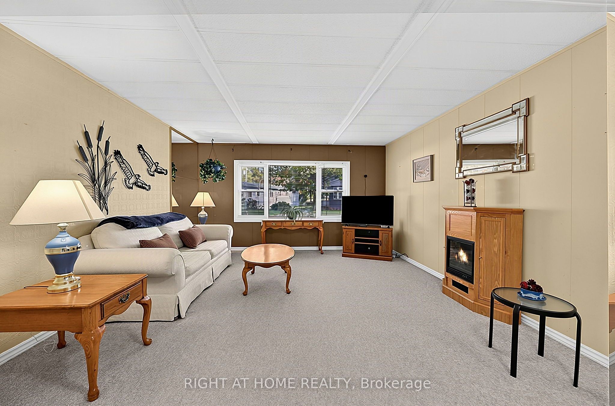 1 Georgian Glen Drive Property Photo 6