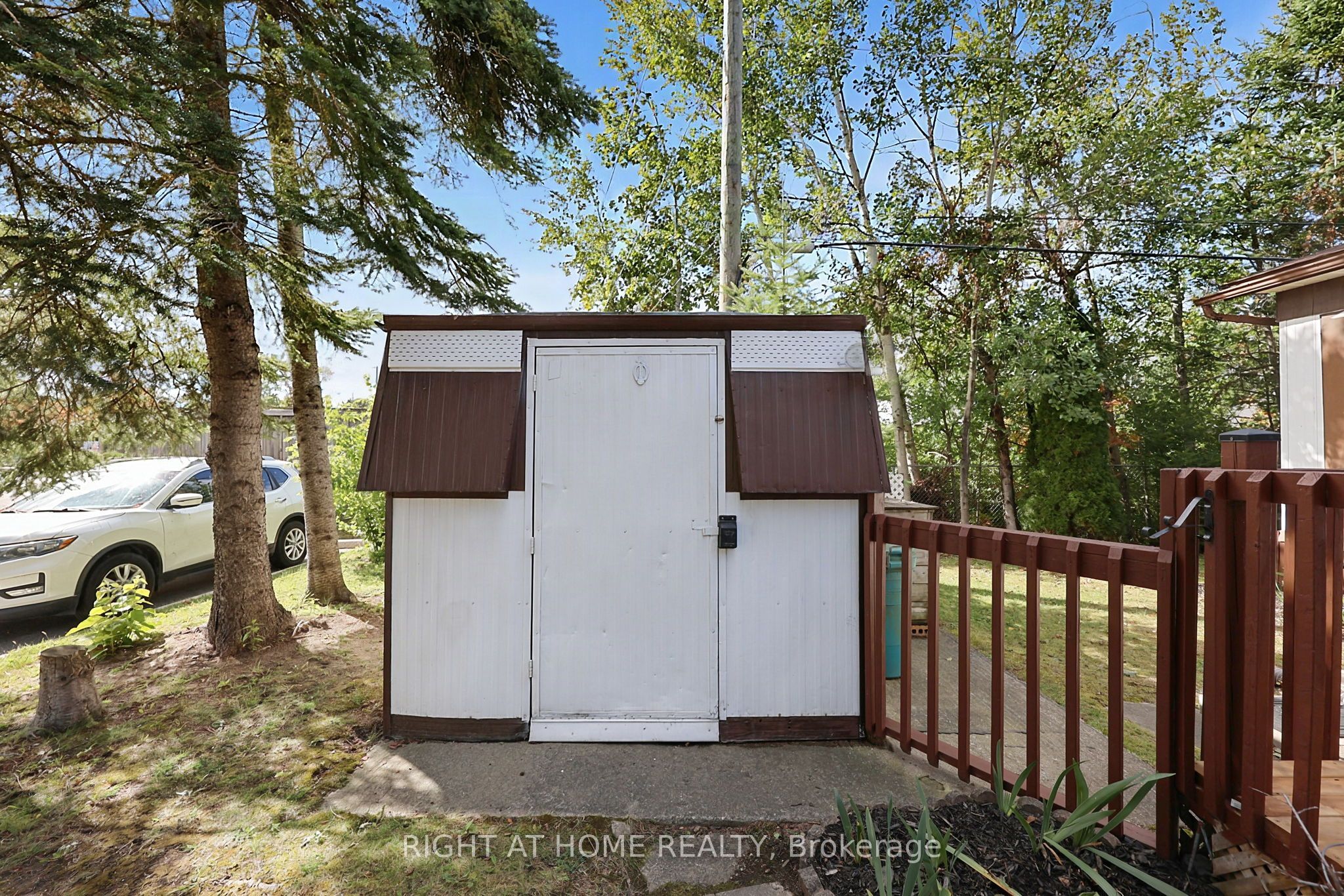 1 Georgian Glen Drive Property Photo 18