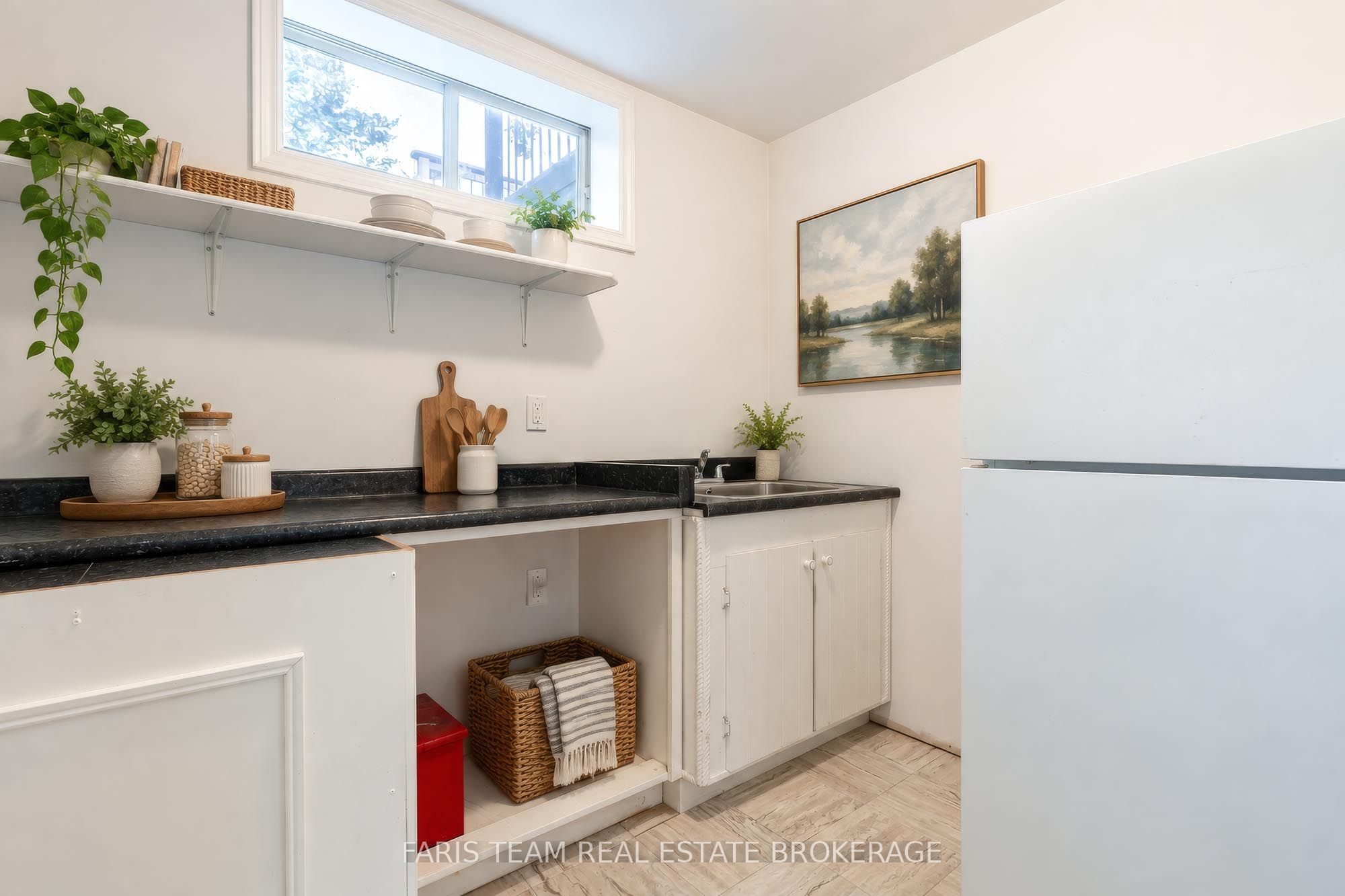 8 Pinecone Avenue Property Photo 16