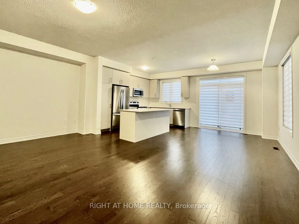 63 Phoenix Boulevard Property Photo 3