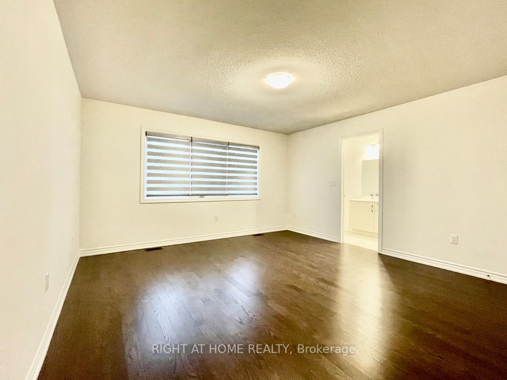 63 Phoenix Boulevard Property Photo 8