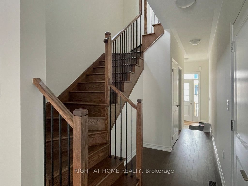 63 Phoenix Boulevard Property Photo 9