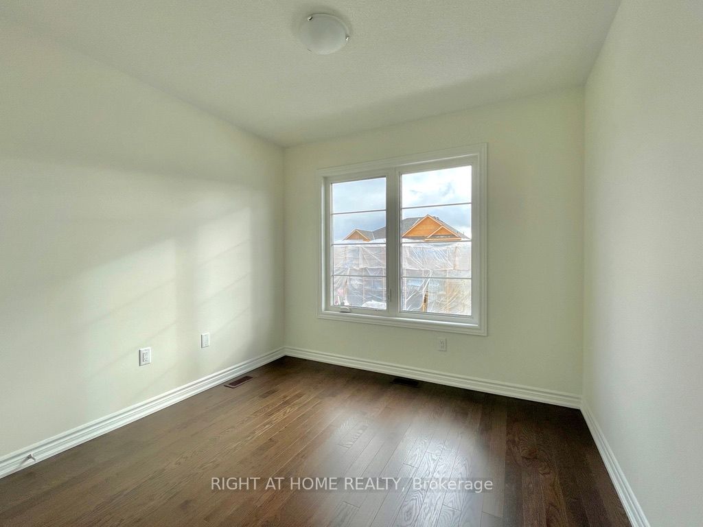 63 Phoenix Boulevard Property Photo 10