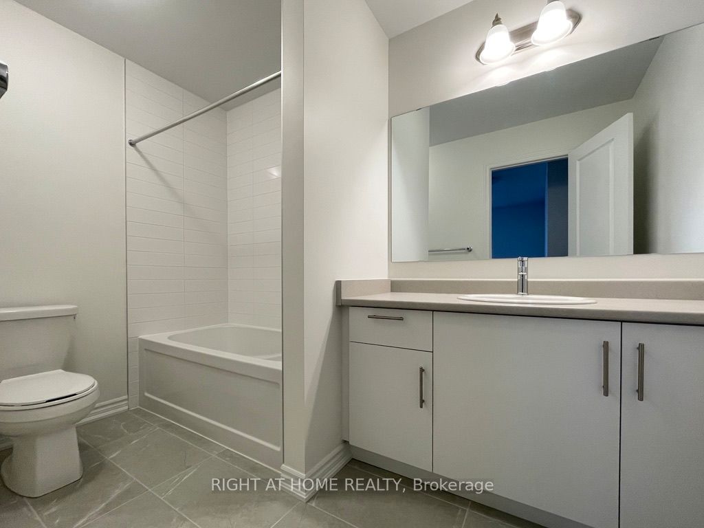 63 Phoenix Boulevard Property Photo 13