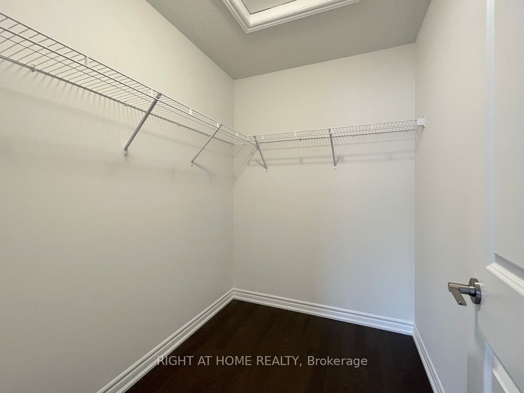 63 Phoenix Boulevard Property Photo 15