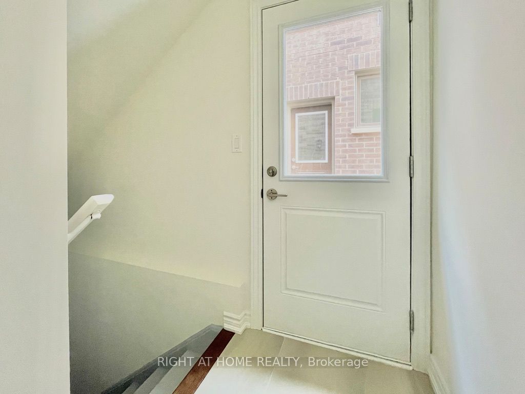 63 Phoenix Boulevard Property Photo 17
