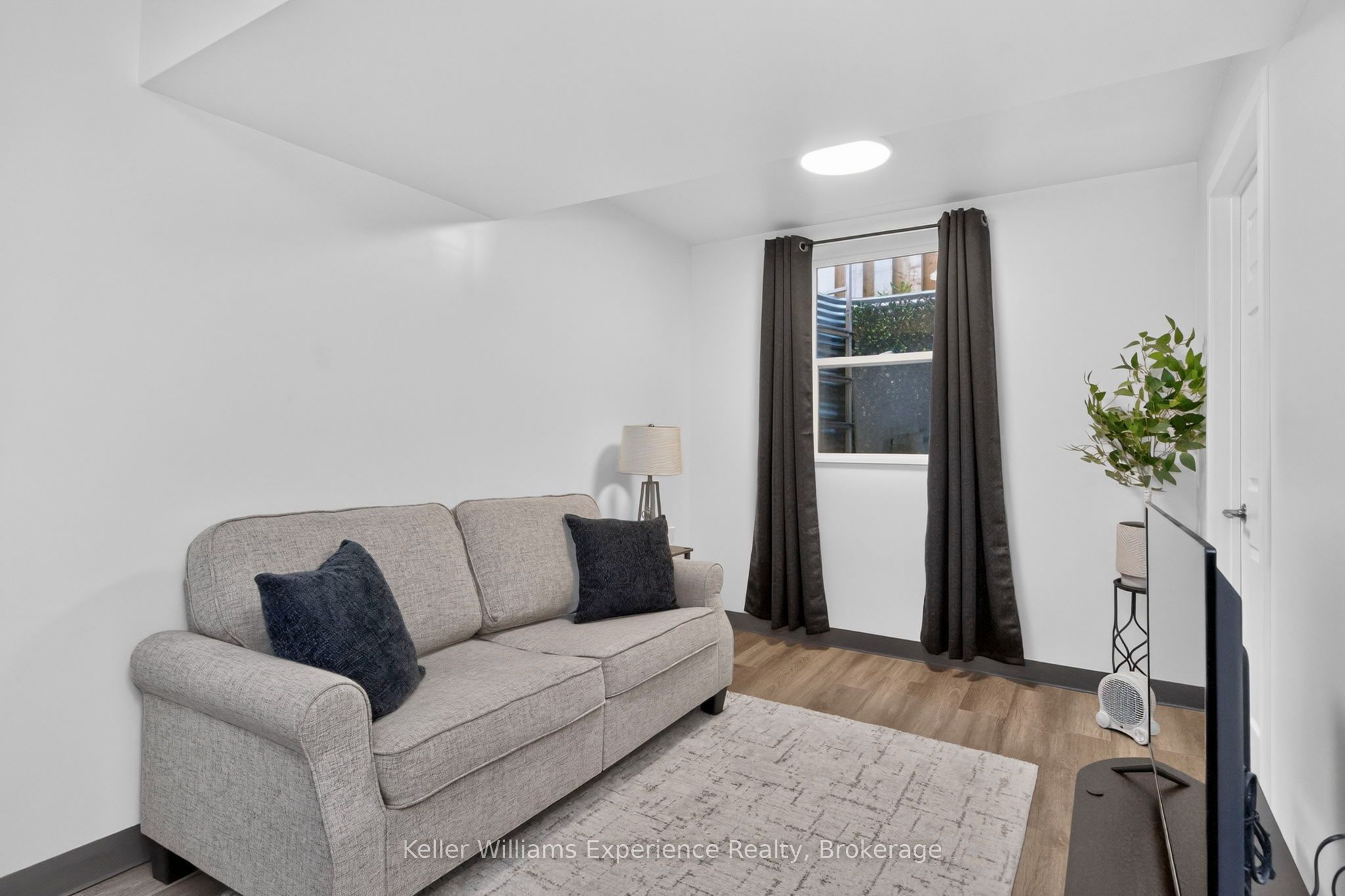 13 Lindsay Court Property Photo 29