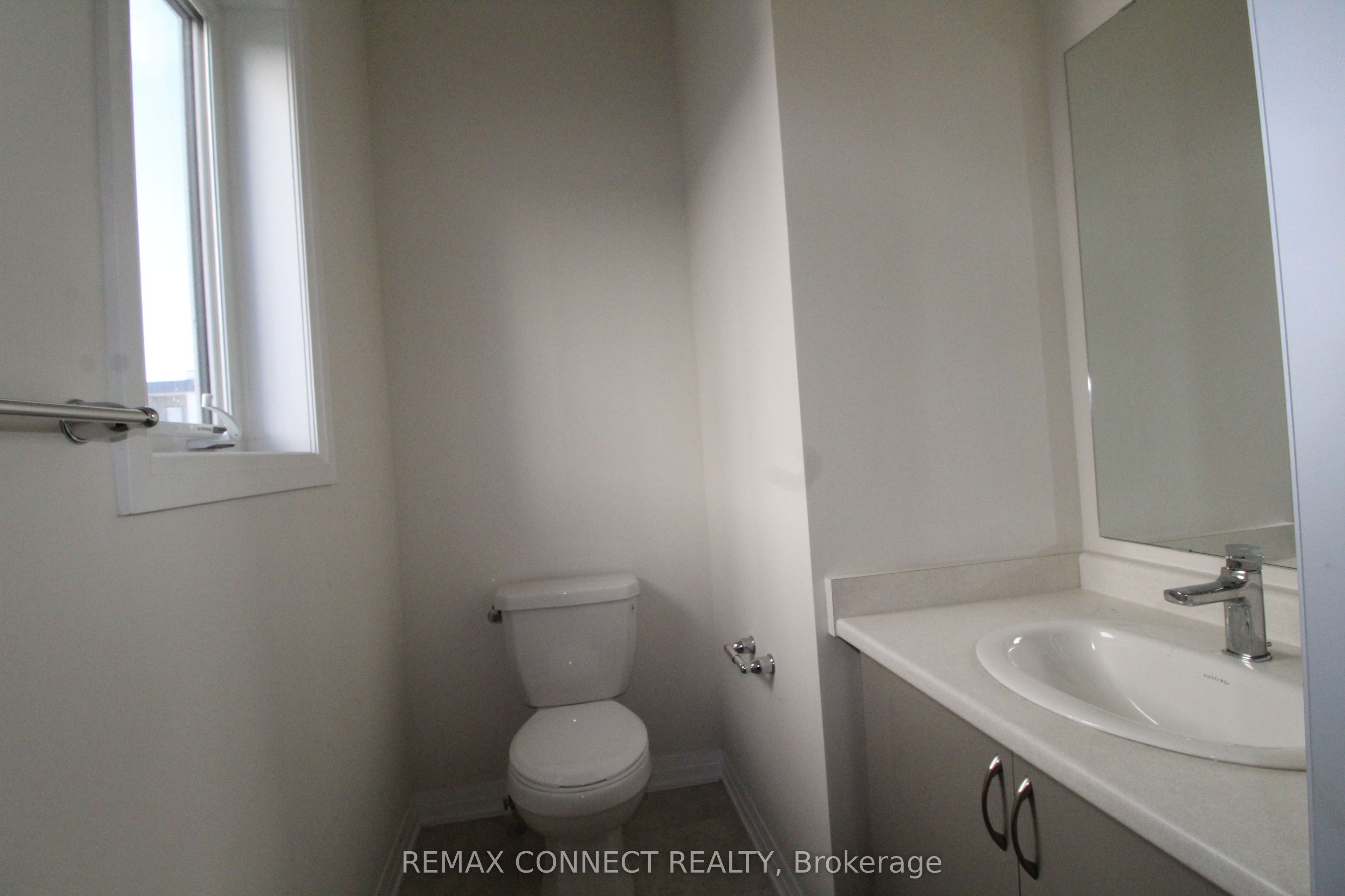 3715 Quayside Drive Property Photo 21