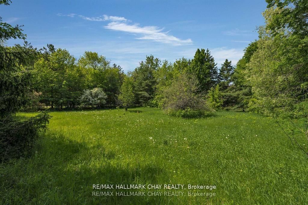712 Mt St Louis Road W Part 1 Property Photo 4
