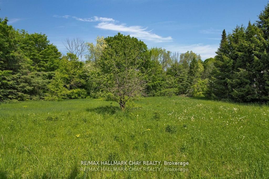 712 Mt St Louis Road W Part 1 Property Photo 5