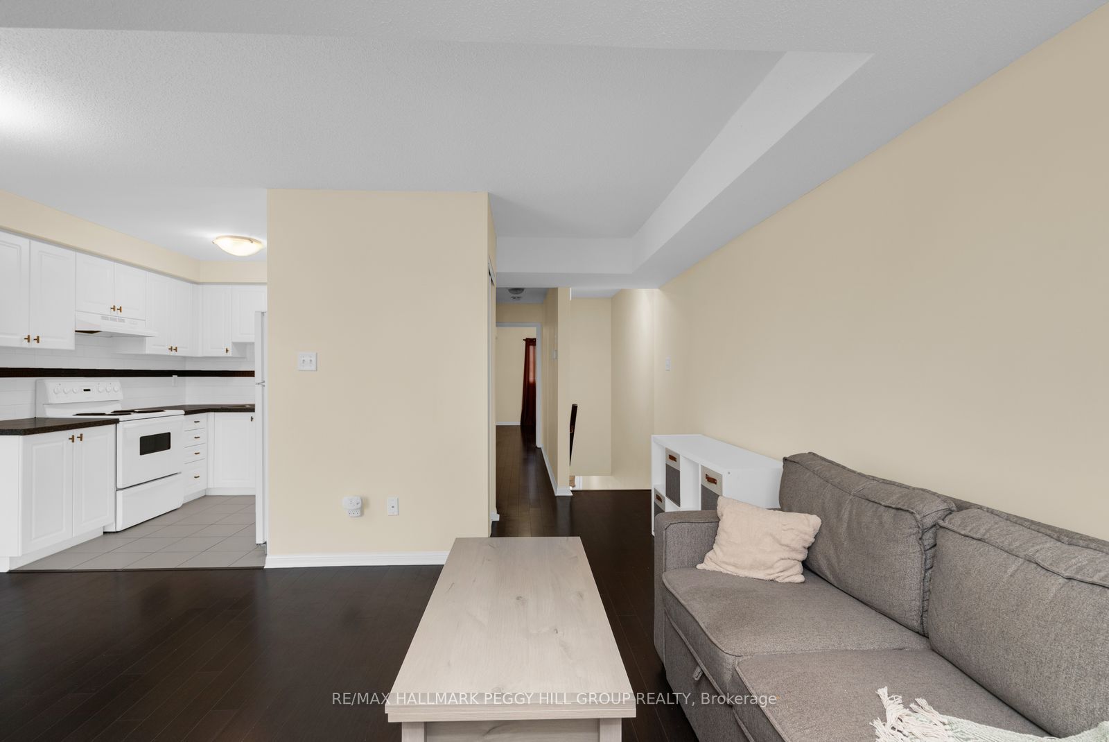 245 Ferndale Drive S 58 Property Photo 6
